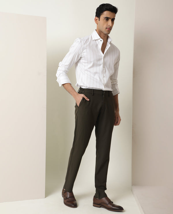 Rare Rabbit Men's Traverse Olive Solid Mid-Rise Regular Fit Stretch Trouser