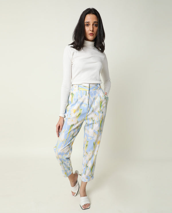 Rareism Women Cult Green Cotton Fabric Slim Fit Mid Rise Abstract Print Ankle Length Trousers