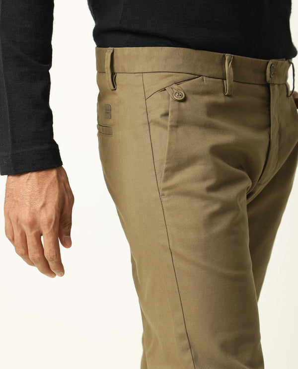 Rare Rabbit Men's Jacob Olive Cotton Polyester Fabric Mid-Rise Regular Fit Twill Trouser
