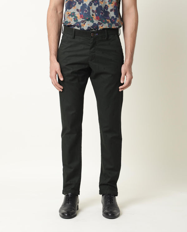 Rare Rabbit Men'S Mazzio Green Solid Mid-Rise Regular Fit Stretch Trouser
