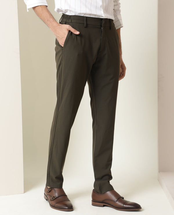 Rare Rabbit Men's Traverse Olive Solid Mid-Rise Regular Fit Stretch Trouser
