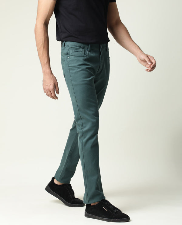 Rare Rabbit Men's Spoke-22 Green Solid Mid-Rise Regular Fit Stretch Trouser
