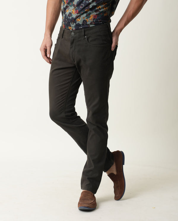 Rare Rabbit Men's Spoke-22 Olive Solid Mid-Rise Regular Fit Trouser