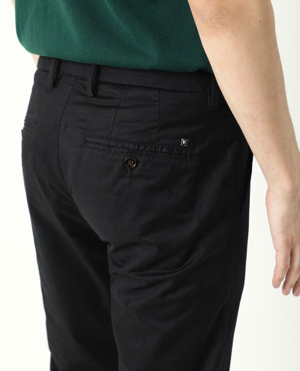 Rare Rabbit Men's Raptors Black Solid Mid-Rise Regular Fit Stretch Trouser