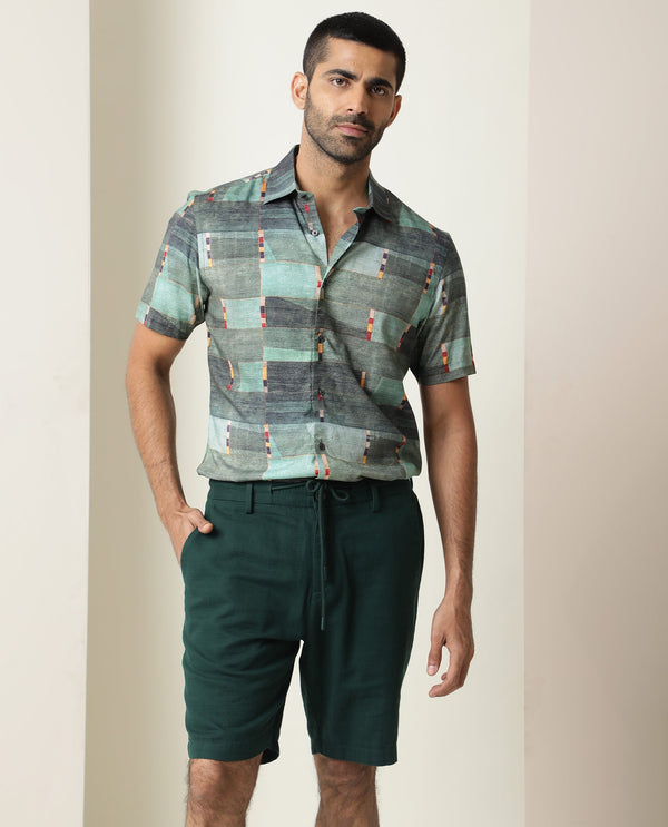 Rare Rabbit Men's Pinto Dark Green Cotton Fabric Drawstring Mid Rise Shorts