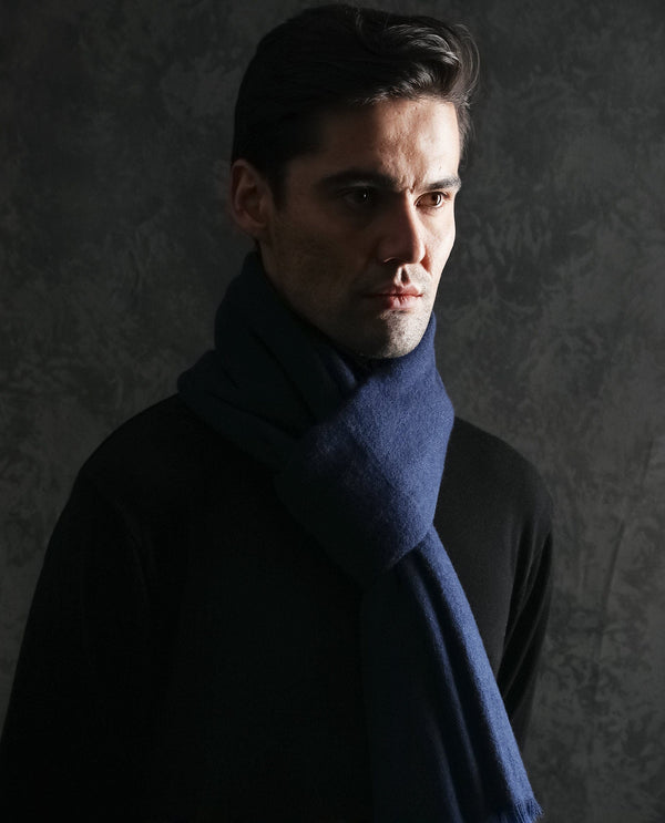 RARE RABBIT MEN'S STREAK NAVY SCARF SOLID