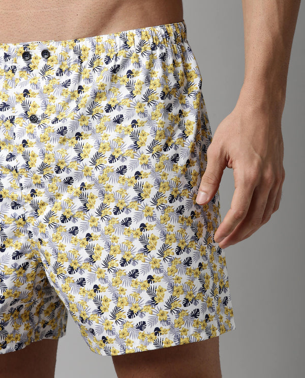 RARE RABBIT MEN'S QUILT WHITE BOXERS PRINTED MID RISE