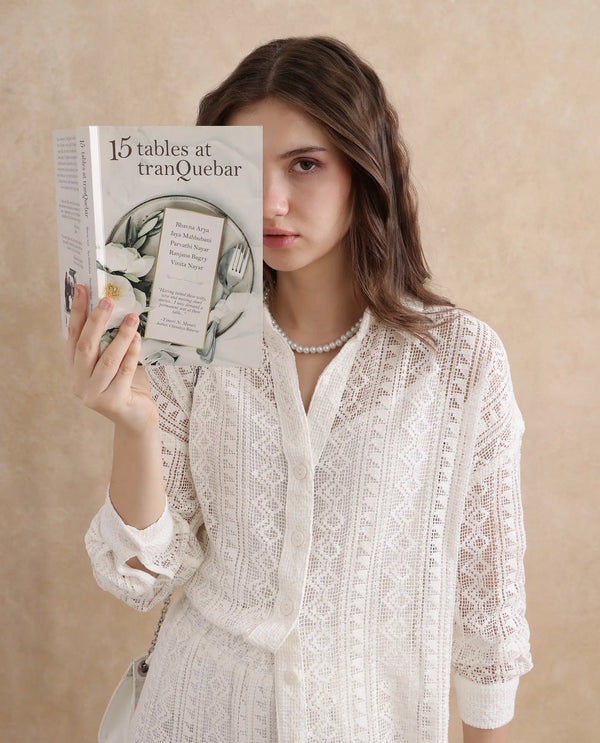 Rareism Women Jancodam-T White 100% Cotton Fabric Cuffed Sleeve V-Neck Relaxed Fit Plain Shirt