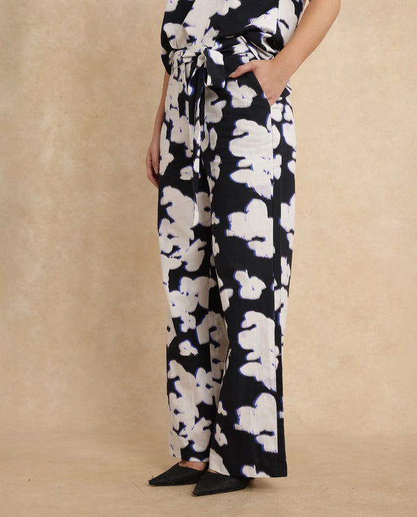 Rareism Women Janfara-B Black 100% Cotton Fabric Wide Fit Ankle Length Abstract Print Trouser