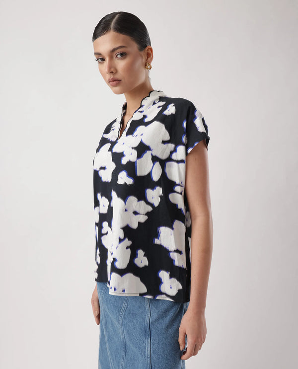 Rareism Women Janfara-T Black 100%Cotton Fabric Extended Sleeve V-Neck Neck Regular Fit Abstract Print Top