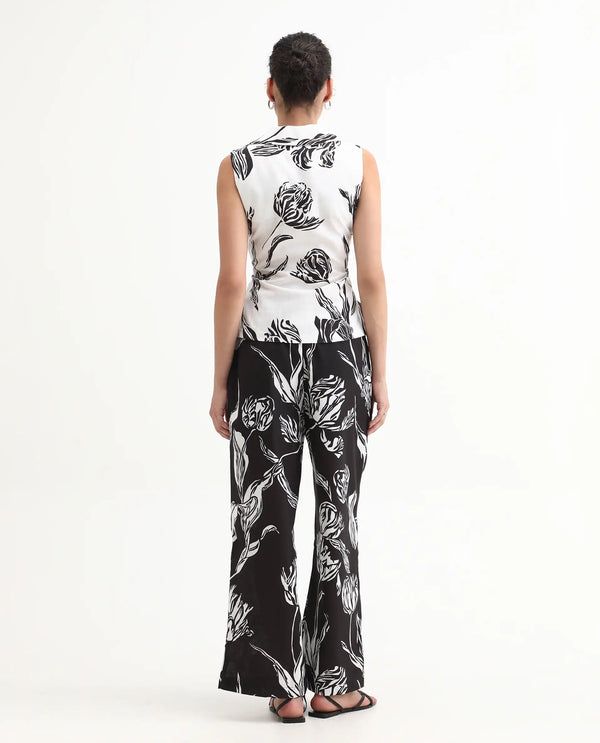 Rareism Women Janfu-B Black 100% Polyester Fabric Wide Fit Ankle Length Floral Print Trouser