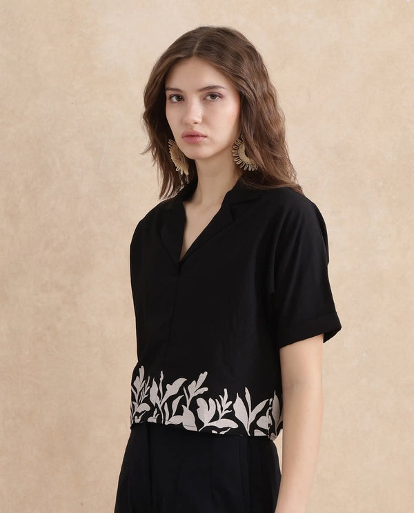 Rareism Women Janhemo Black Viscose Blend Fabric Regular Sleeve Boxy Fit Cropped Floral Print Top
