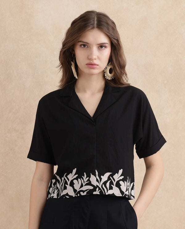 Rareism Women Janhemo Black Viscose Blend Fabric Regular Sleeve Boxy Fit Cropped Floral Print Top