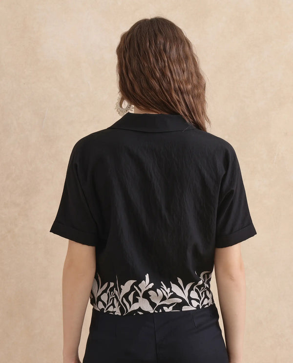 Rareism Women Janhemo Black Viscose Blend Fabric Regular Sleeve Boxy Fit Cropped Floral Print Top