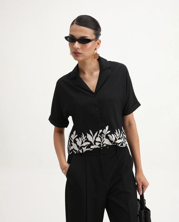 Rareism Women Janhemo Black 85%Viscose 15% Nylon Fabric Regular Sleeve Boxy Fit Cropped Floral Print Top