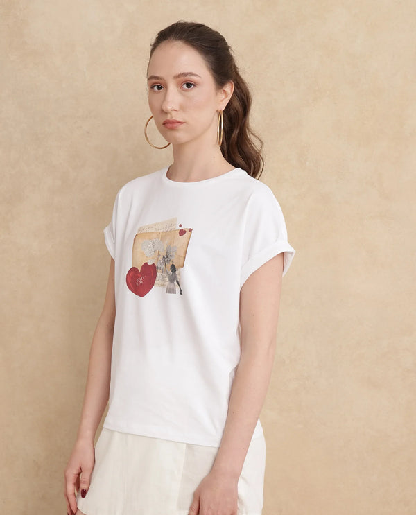 Rareism Women Somker Off white Half Sleeve Crew Neck Graphic Print T-Shirt