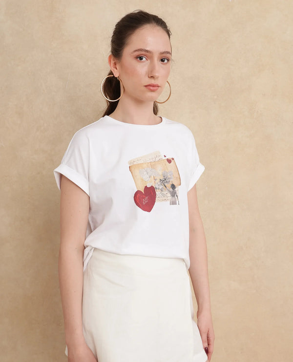 Rareism Women Somker Off white Half Sleeve Crew Neck Graphic Print T-Shirt