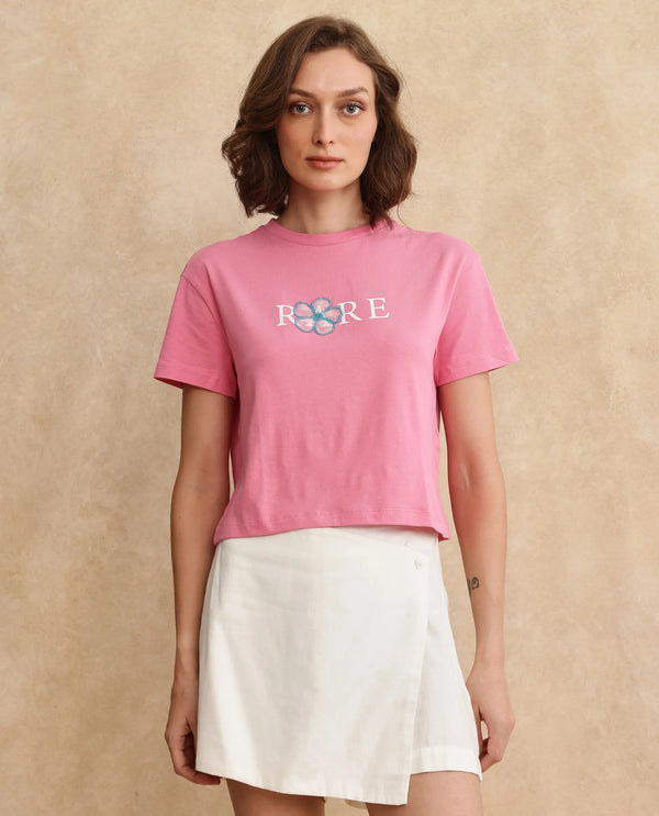 Rareism Women Jiver Light Pink Cotton Blend Fabric Short Sleeve Crew Neck Relaxed Fit Cropped Graphic Print T-Shirt