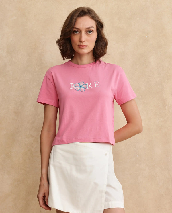 Rareism Women Jiver Light Pink Cotton Blend Fabric Short Sleeve Crew Neck Relaxed Fit Cropped Graphic Print T-Shirt