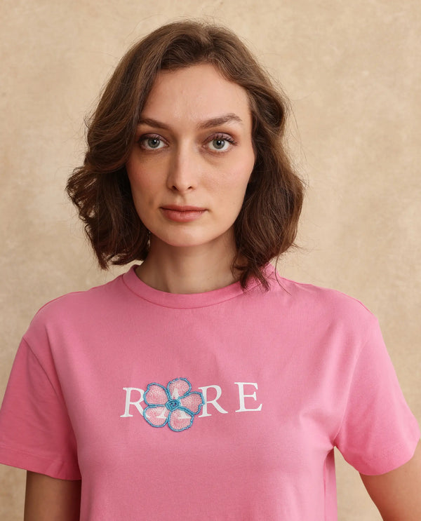 Rareism Women Jiver Light Pink Cotton Blend Fabric Short Sleeve Crew Neck Relaxed Fit Cropped Graphic Print T-Shirt