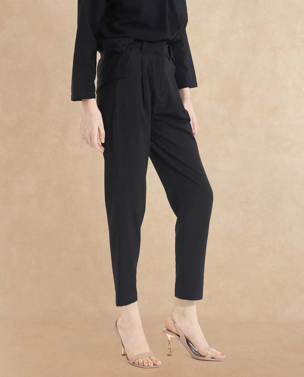 Rareism Women Kaish Black  Straight Fit Ankle Length Plain Trouser