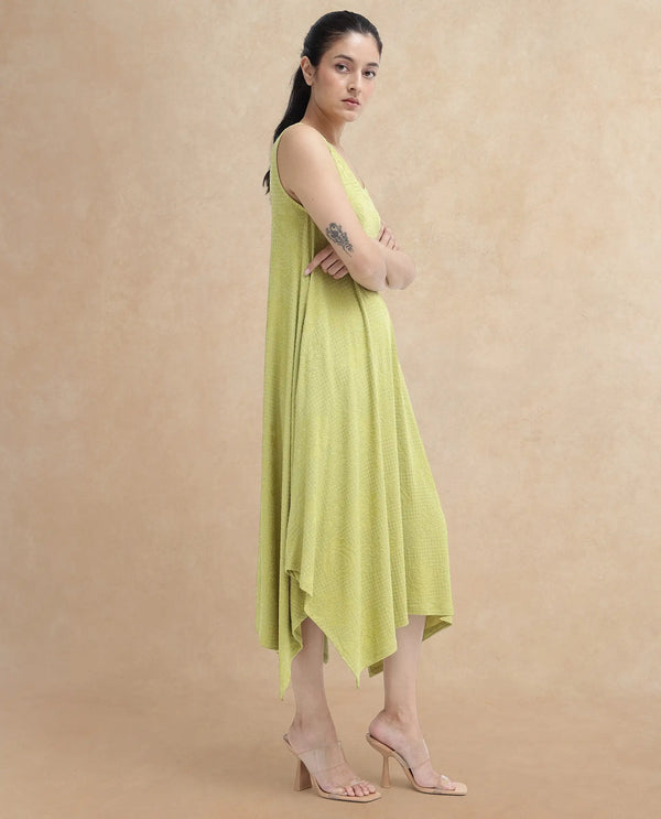 Rareism Women Kisame Light Green Sleeveless Crew Neck Relaxed Fit Plain Midi Dress