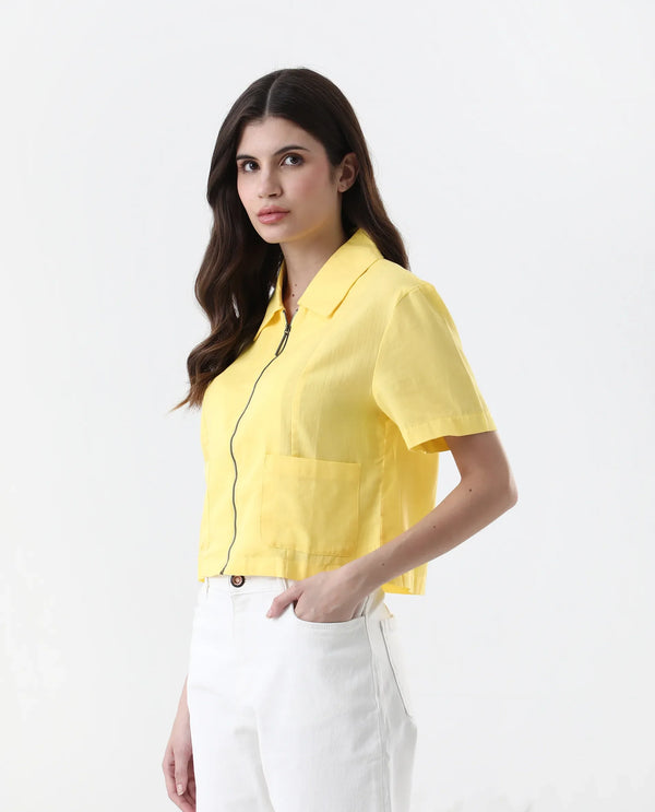 Rareism Women Klappy Yellow Short Sleeve Collared Neck Zipper Closure Cropped Plain Top