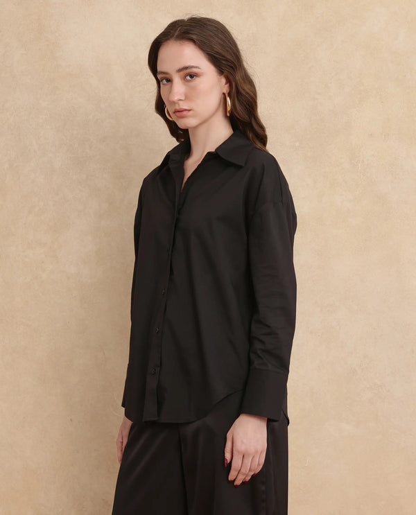 Rareism Women Klox-Uni Black Full Sleeve Collared Neck Button Closure Regular Fit Plain Shirt