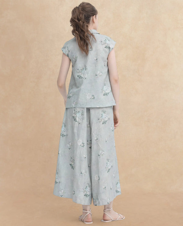 Rareism Women Kyul-B Dusky Green Cotton Fabric Drawstring Closure Flared Fit Floral Print Ankle Length Trousers