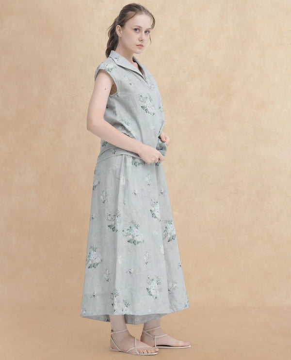 Rareism Women Kyul-B Dusky Green Cotton Fabric Drawstring Closure Flared Fit Floral Print Ankle Length Trousers