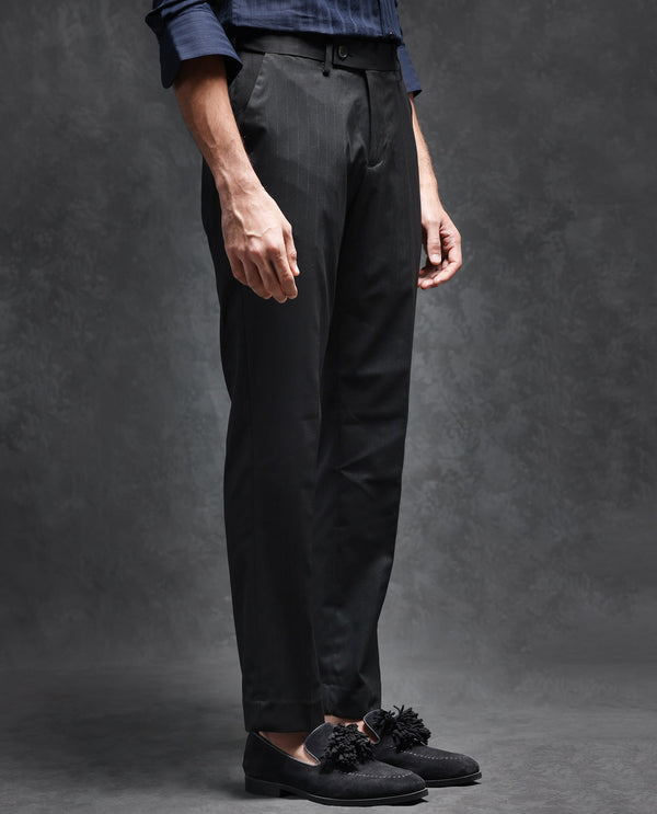 Rare Rabbit Men's Larkin Black Polyester Viscose Fabric Peak Lapel Button Closure Single Breasted Lurex Stripe Suits