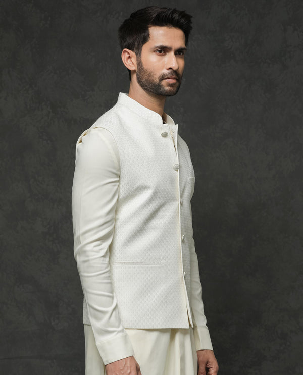 Rare Rabbit Men's Lasmos-Kpb Off White  Kurta-Suit