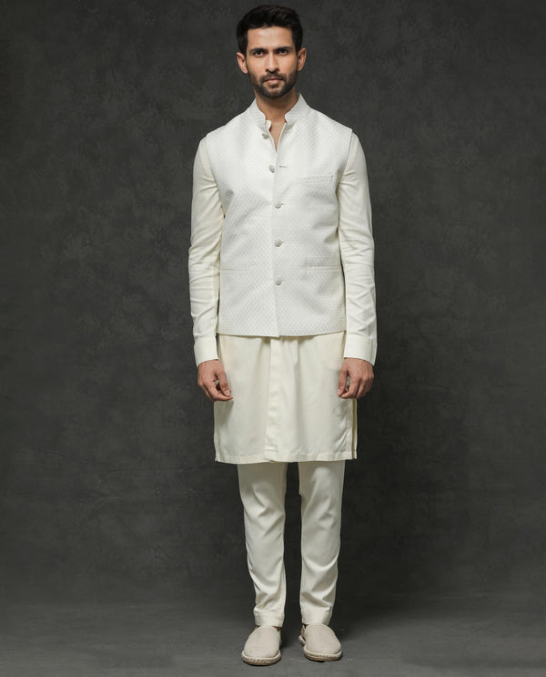 Rare Rabbit Men's Lasmos-Kpb Off White  Kurta-Suit