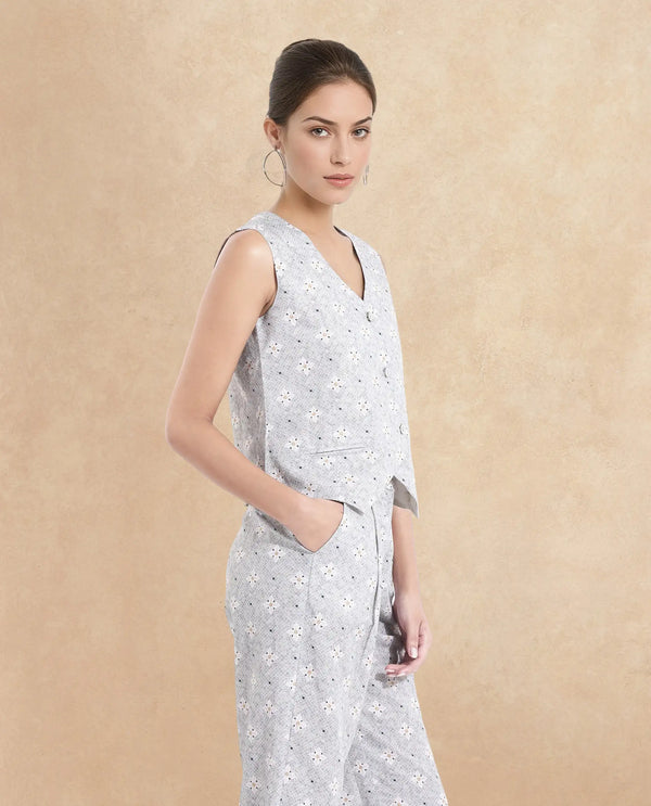 Rareism Women Lavia Light Grey Sleeveless V-Neck  Cropped Floral Print Top