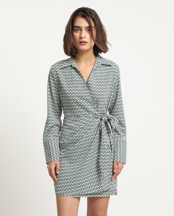 Rareism Women Mackay Green Polyester Fabric Full Sleeves Drop Collar Regular Fit Geometric Print Short Boxy Dress