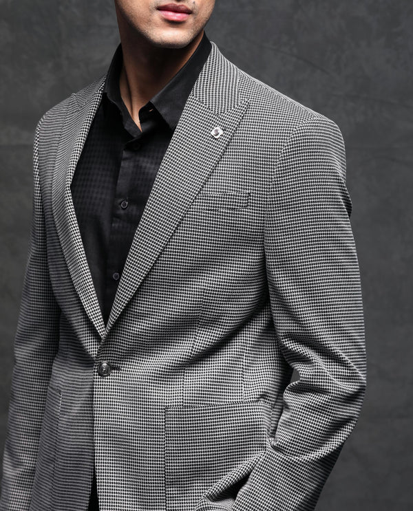 Rare Rabbit Men's Mellion Black Polyester Viscose Fabric Peak Lapel Single Breasted Tailored Fit Jacquard Blazer
