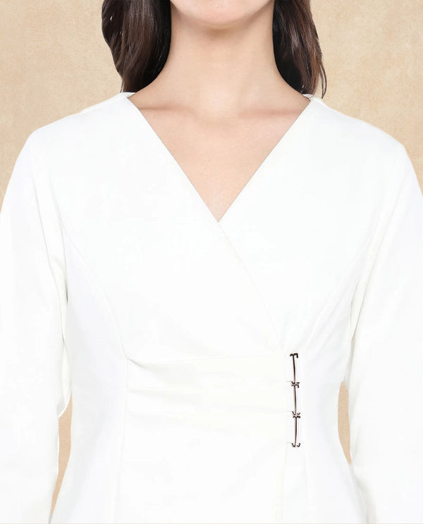 Rareism Women Mellow White Full Sleeve V-Neck Zip Closure Plain Top