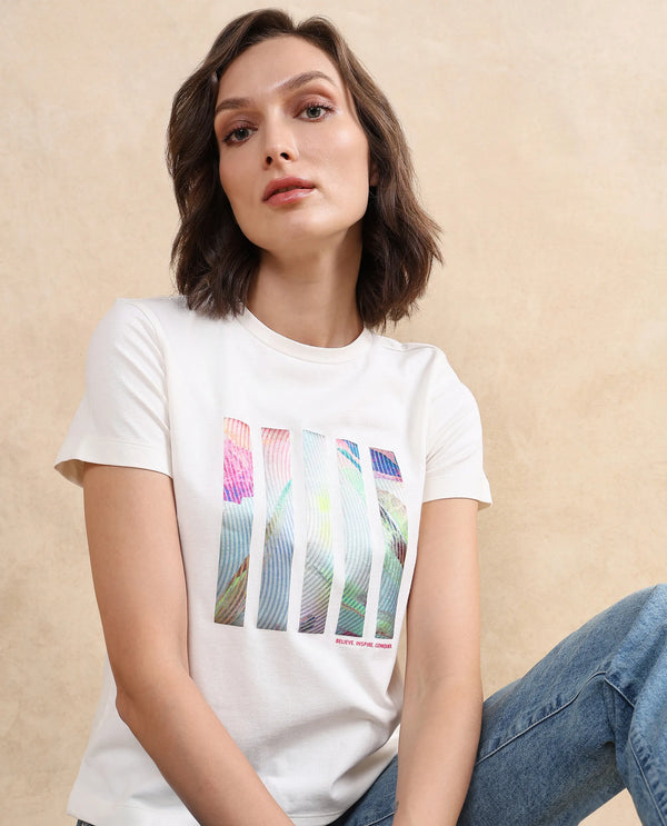 Rareism Women Merch Off White Cotton Blend Fabric Short Sleeve Crew Neck Graphic Print T-Shirt