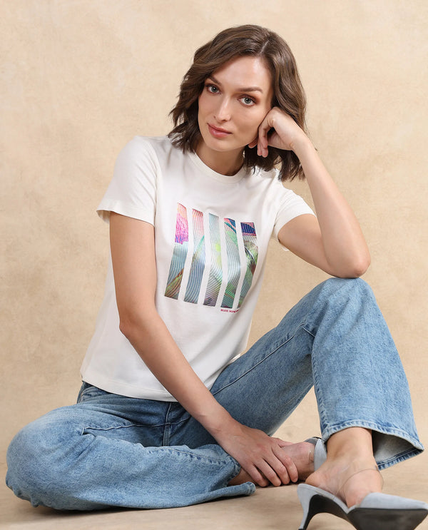 Rareism Women Merch Off White Cotton Blend Fabric Short Sleeve Crew Neck Graphic Print T-Shirt