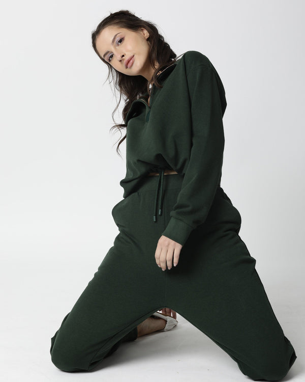 Rareism Women Simp Green Poly Cotton Fabric Tailored Fit Solid Mid Rise Ankle Length Track Pant