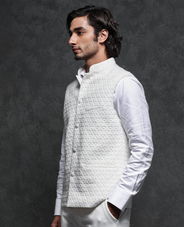 Rare Rabbit Men's Mitzi Off-White Mandarin Collar Tailored Fit Geometric Jacquard Bandi