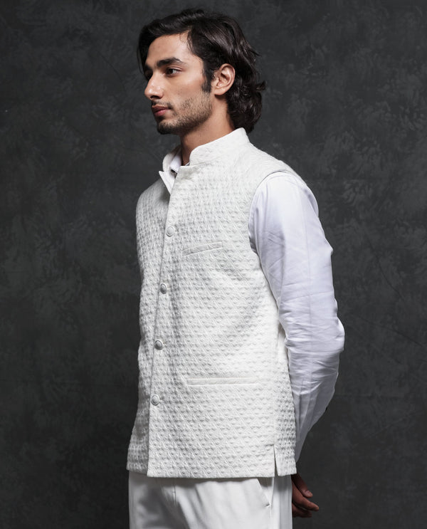 Rare Rabbit Men's Mitzi Off-White Mandarin Collar Tailored Fit Geometric Jacquard Bandi