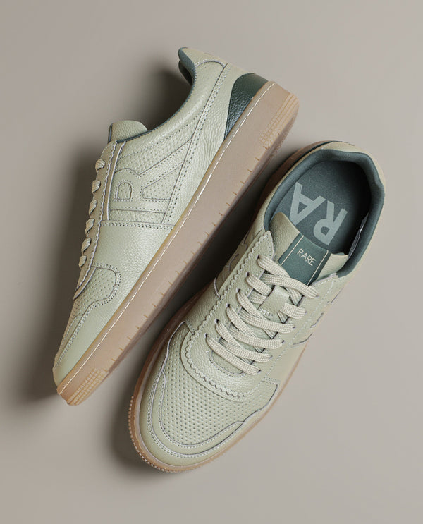 Rare Rabbit Mens Neva Sage Genuine Leather Lace-Up Closure Low -Top Dual Tone Sneaker
