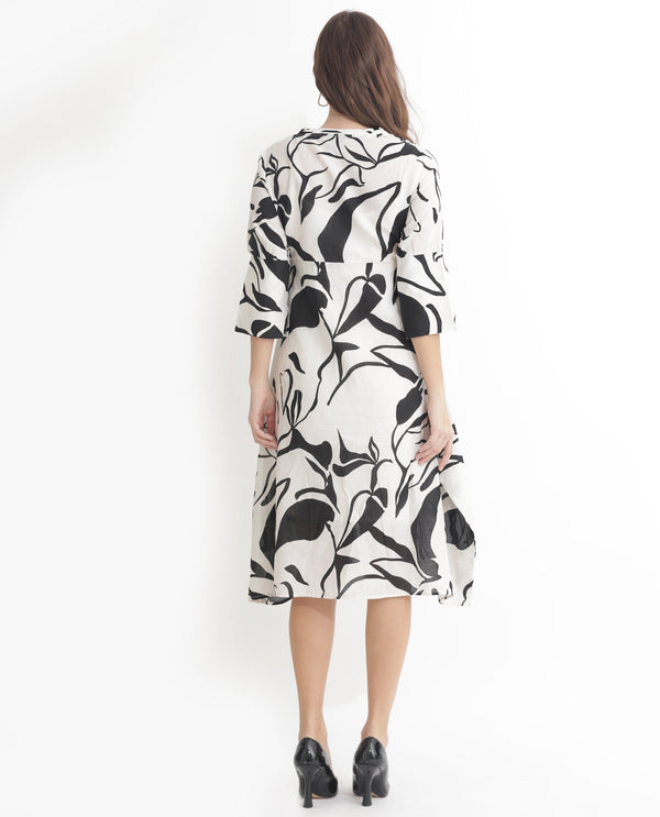 Rareism Women Oreink Off White Abstract Printed V Neck 3/4 Sleeves Asymmetric Hem Mini Dress
