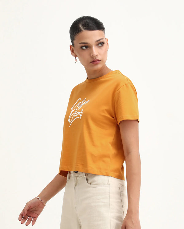 Rareism Women Ronfel Mustard 100% Cotton Fabric Regular Sleeve Round Neck Regular Fit Cropped Typography Print T-Shirt