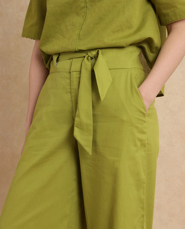 Rareism Women Ronuo Olive 100% Cotton Fabric Straight Fit Ankle Length Plain Trouser