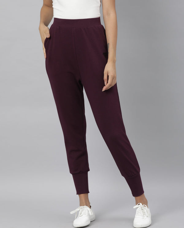 Rareism Women Simp-1 Dark Purple Poly Cotton Fabric Tailored Fit Solid Mid Rise Ankle Length Track Pant