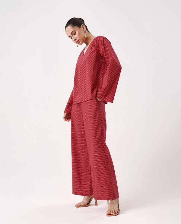 Rareism Women Somkyu-B Red Cotton Fabric Zipper Closure Wide Fit Ankle Length Geometric Print Trouser