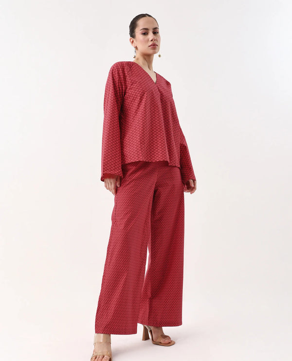 Rareism Women Somkyu-B Red Cotton Fabric Zipper Closure Wide Fit Ankle Length Geometric Print Trouser