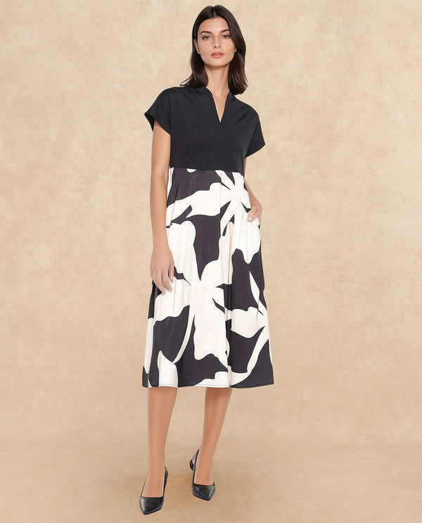 Rareism Women's Sopp White  V-Neck Zipper Closure Extended Sleeve Abstract Fit And Flare Midi Dress